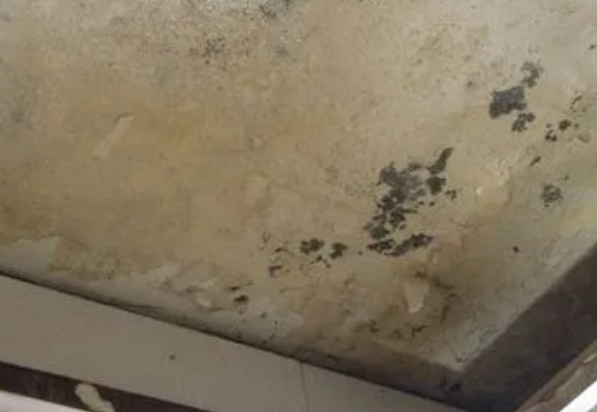 喀什阳台漏水维修公司分享下喀什卫生间渗水维修需要注意哪些问题。