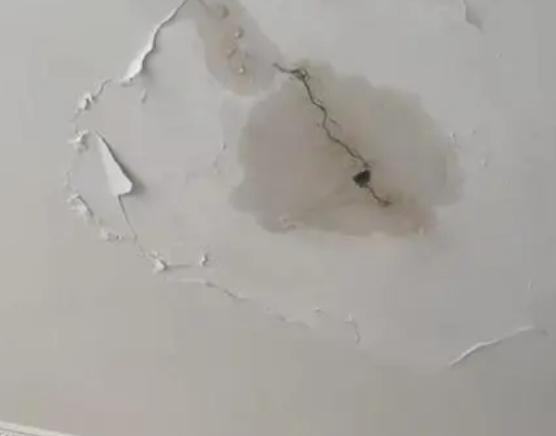 喀什阳台漏水维修公司分享下屋面防水工程质量问题原因分析